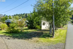 503 S 6th Ave, Rockaway Beach, OR 97136 - Photo 12