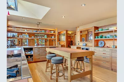 139 W Surfcrest Ave, Cannon Beach, OR 97110 - Photo 18