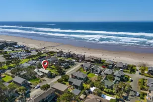 139 W Surfcrest Ave, Cannon Beach, OR 97110 - Photo 4