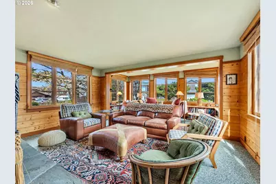 139 W Surfcrest Ave, Cannon Beach, OR 97110 - Photo 6