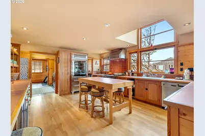 139 W Surfcrest Ave, Cannon Beach, OR 97110 - Photo 16