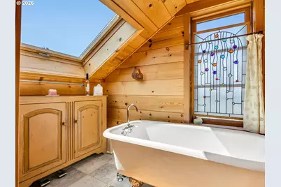 139 W Surfcrest Ave, Cannon Beach, OR 97110 - Photo 30