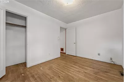 7526 SW Capitol Hill Rd, Portland, OR 97219 - Photo 12