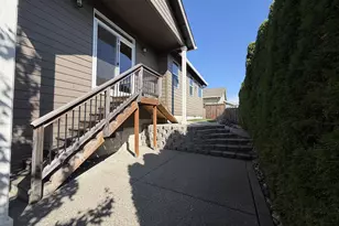 3746 SW McKinley St, Gresham, OR 97080 - Photo 8