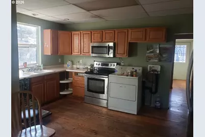 307 3rd St, Lyle, WA 98635 - Photo 16