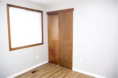 3522 SE 68th Ave, Portland, OR 97206 - Photo 8