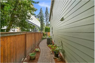 235 NW Milne St, Hillsboro, OR 97124 - Photo 42