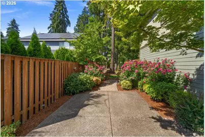 235 NW Milne St, Hillsboro, OR 97124 - Photo 36