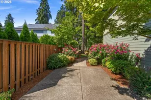 235 NW Milne St, Hillsboro, OR 97124 - Photo 36