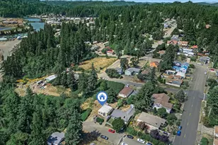 646 SE 8th St, Toledo, OR 97391 - Photo 24