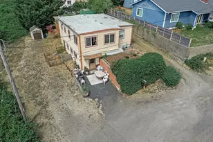 646 SE 8th St, Toledo, OR 97391 - Photo 20
