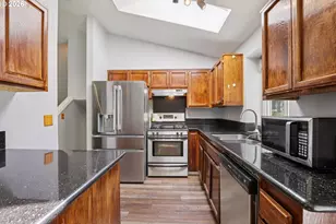 691 SW Linneman Ct, Gresham, OR 97030 - Photo 12