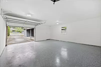 8923 SE Clinton St, Portland, OR 97266 - Photo 34