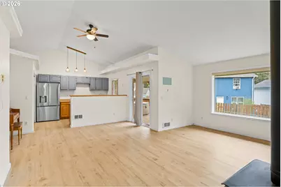 720 SW Pioneer Ct, Willamina, OR 97396 - Photo 4