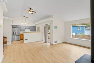 720 SW Pioneer Ct, Willamina, OR 97396 - Photo 4