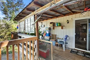 715 Jodee St, Myrtle Creek, OR 97457 - Photo 4