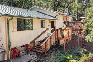715 Jodee St, Myrtle Creek, OR 97457 - Photo 1