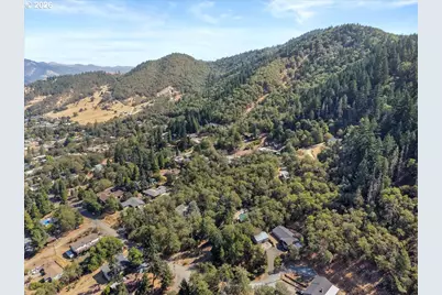 715 Jodee St, Myrtle Creek, OR 97457 - Photo 30