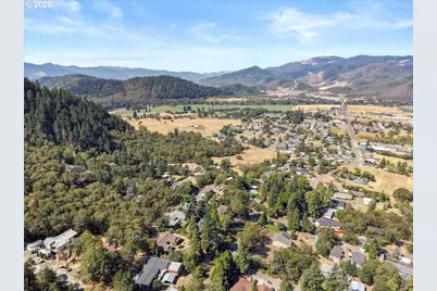 715 Jodee St, Myrtle Creek, OR 97457 - Photo 26