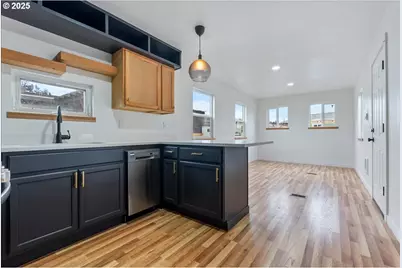 8951 SE Fuller Rd #36, Happy Valley, OR 97086 - Photo 8