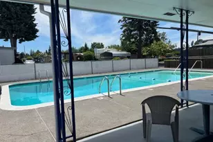 16901 SE Division St, Portland, OR 97236 - Photo 24