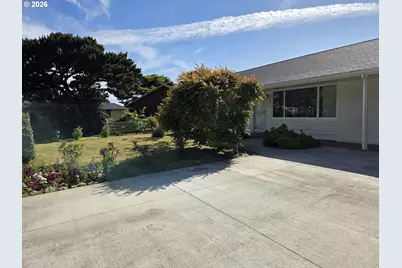 30404 Hillside Ter, Gold Beach, OR 97444 - Photo 32