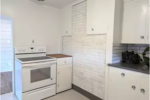47564 School St, Oakridge, OR 97463 - Photo 10