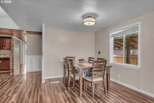 1428 NW 5th St, McMinnville, OR 97128 - Photo 10