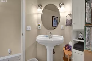 4567 Heceta St, Florence, OR 97439 - Photo 14