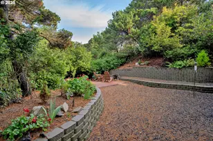 4567 Heceta St, Florence, OR 97439 - Photo 38