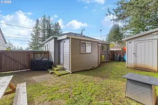 950 W 17th St, Coquille, OR 97423 - Photo 22