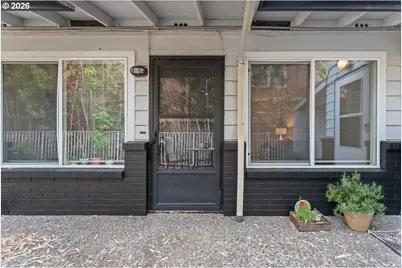 3216 SW 11th Ave, Portland, OR 97239 - Photo 6