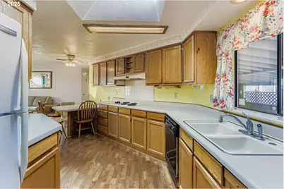 1504 Frontier Cir, Forest Grove, OR 97116 - Photo 12