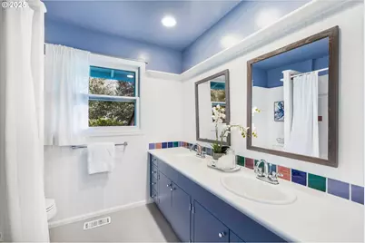 764 10th St, Lake Oswego, OR 97034 - Photo 24