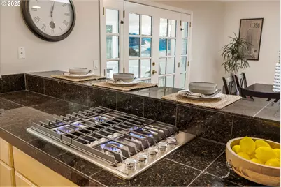 764 10th St, Lake Oswego, OR 97034 - Photo 18