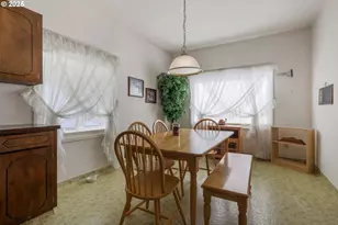 48025 NW Strohmayer Rd, Forest Grove, OR 97116 - Photo 10