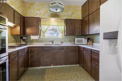 48025 NW Strohmayer Rd, Forest Grove, OR 97116 - Photo 12