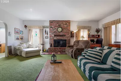 48025 NW Strohmayer Rd, Forest Grove, OR 97116 - Photo 8