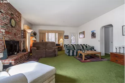 48025 NW Strohmayer Rd, Forest Grove, OR 97116 - Photo 10