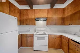 604 Thorton Oar Ln, Reedsport, OR 97467 - Photo 10