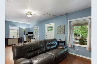 933 N Main Ave, Ridgefield, WA 98642 - Photo 8