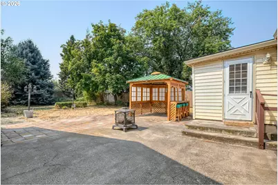3810 NE Riverside Ave, Pendleton, OR 97801 - Photo 32