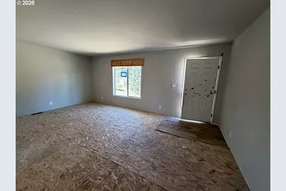 16125 Hawks Lair Rd, La Pine, OR 97739 - Photo 2
