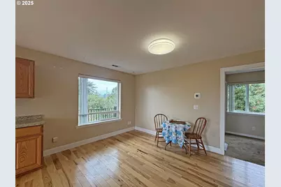 616 Pacific Ave, Brookings, OR 97415 - Photo 8