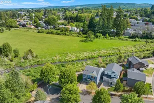 2820 23rd Pl, Forest Grove, OR 97116 - Photo 2