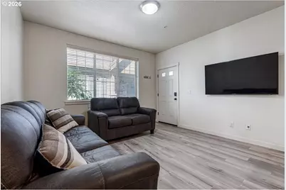 7902 NE Miriam Way, Hillsboro, OR 97006 - Photo 10