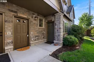 7902 NE Miriam Way, Hillsboro, OR 97006 - Photo 4