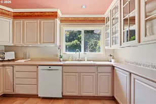 6010 S Corbett Ave, Portland, OR 97239 - Photo 10