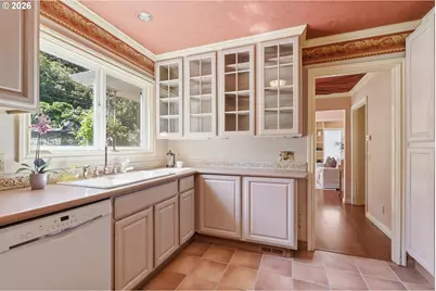 6010 S Corbett Ave, Portland, OR 97239 - Photo 12