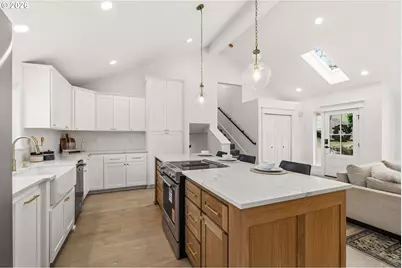 1999 Hawkins Ln, Eugene, OR 97405 - Photo 10